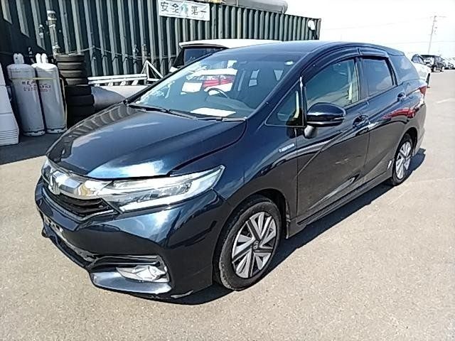 2016 Honda Shuttle Hybrid X Style Edition, photo 2