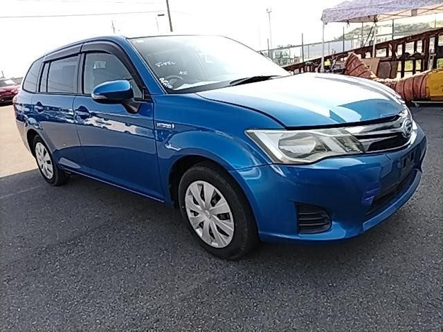 2013 Toyota Corolla Fielder Hybrid
