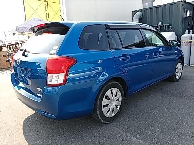 2013 Toyota Corolla Fielder Hybrid, photo 3