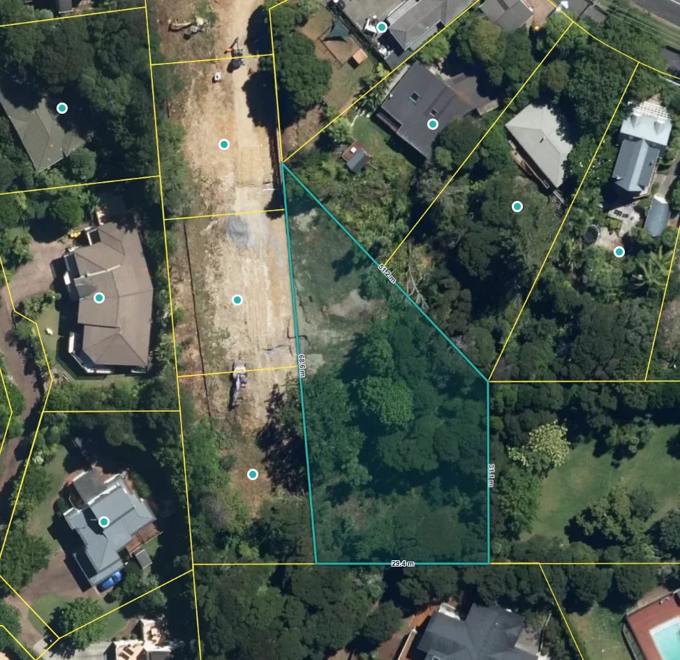 22A, B, D & E Highland Avenue, Titirangi, photo 14