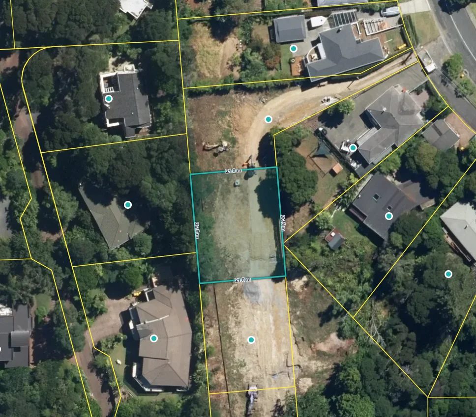22A, B, D & E Highland Avenue, Titirangi, photo 8