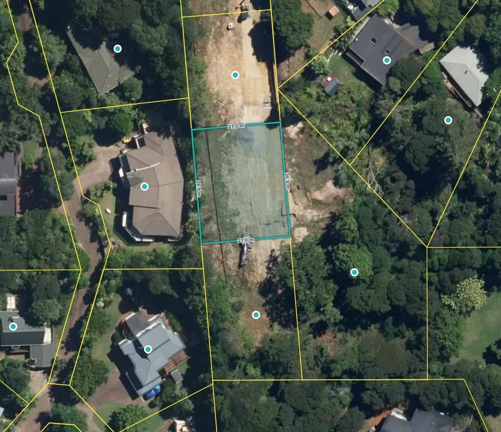 22A, B, D & E Highland Avenue, Titirangi, photo 10