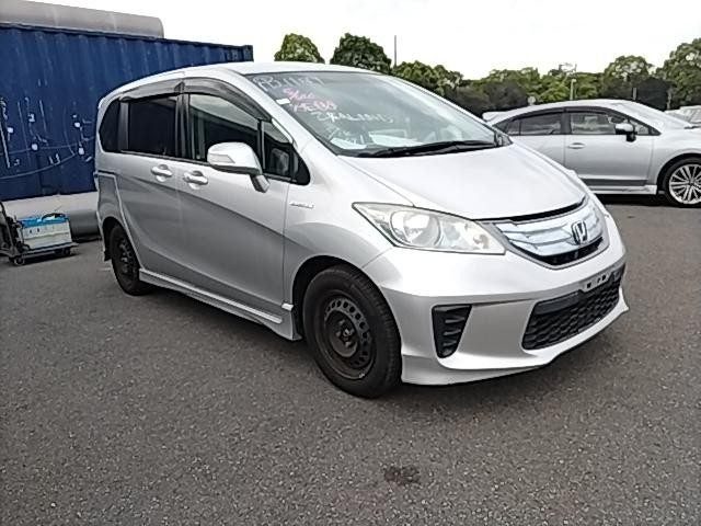 2013 Honda Freed HYBRID JUST SELECTION