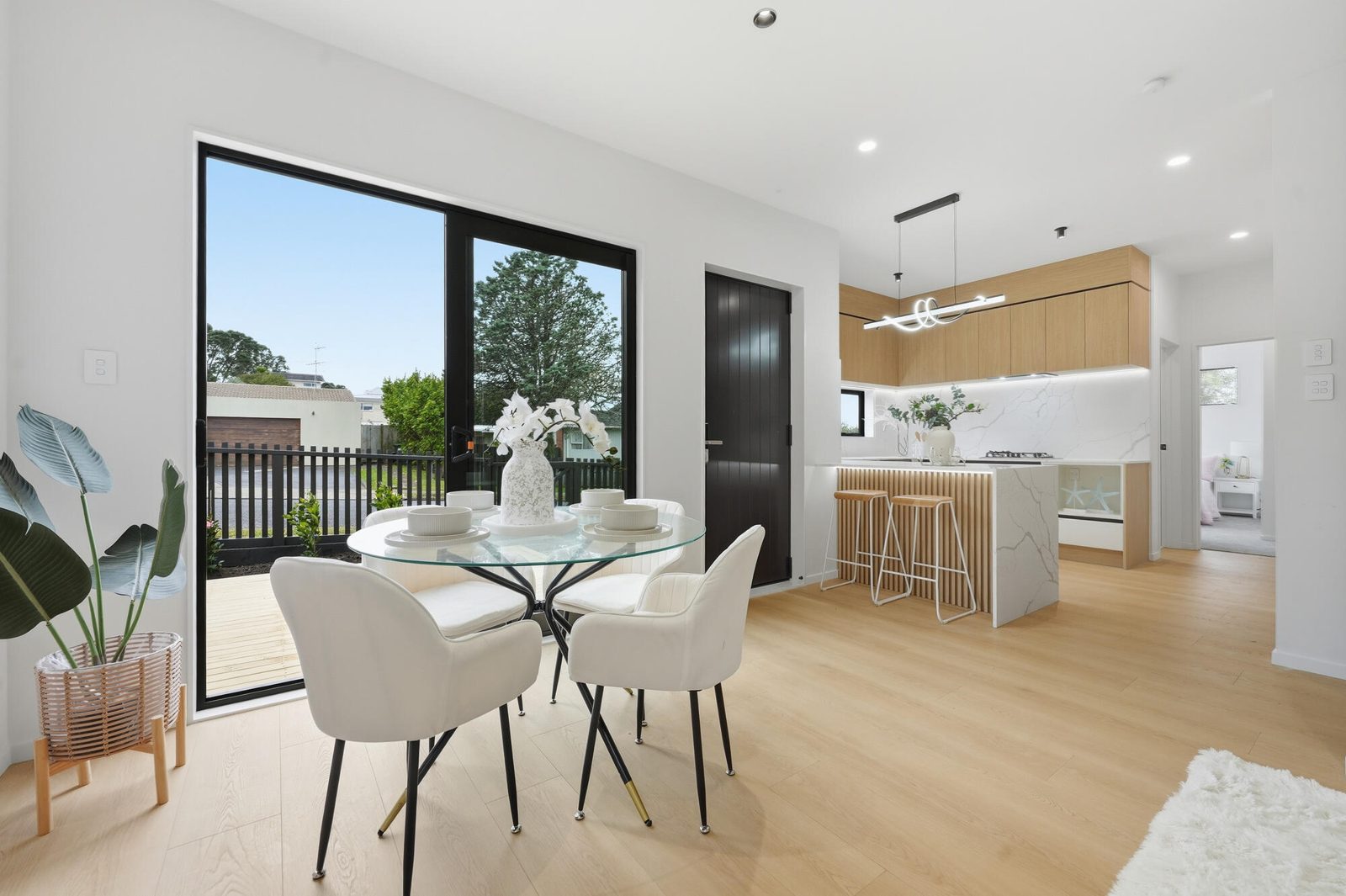 1-4/4 King Richard Place, Browns Bay, photo 9