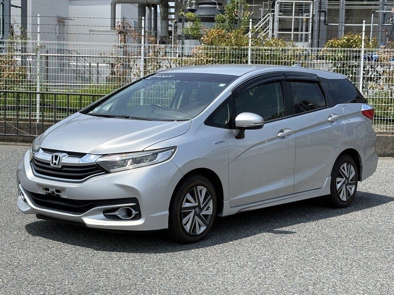 2016 Honda Shuttle Hybrid X Style Edition, photo 2