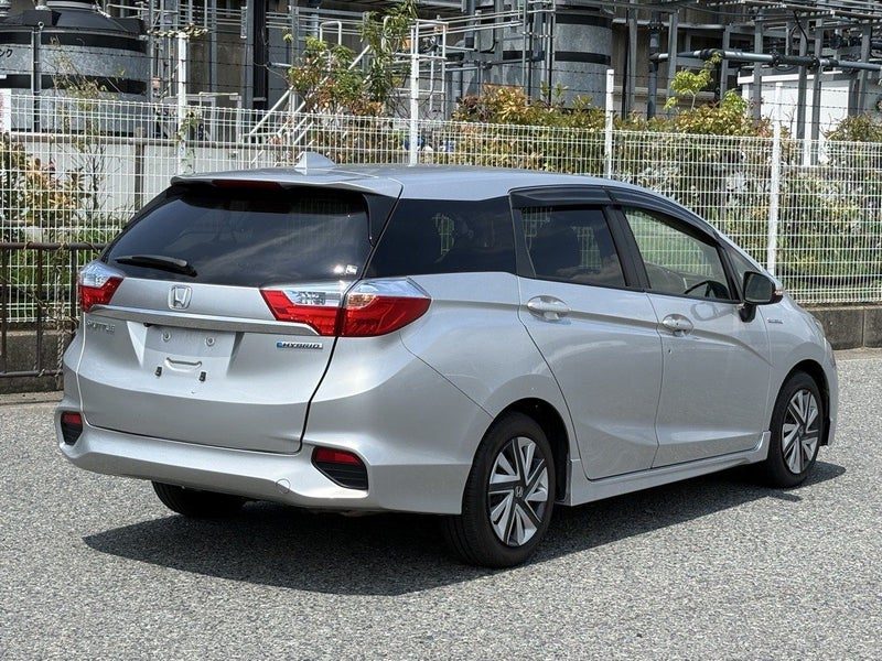 2016 Honda Shuttle Hybrid X Style Edition, photo 3