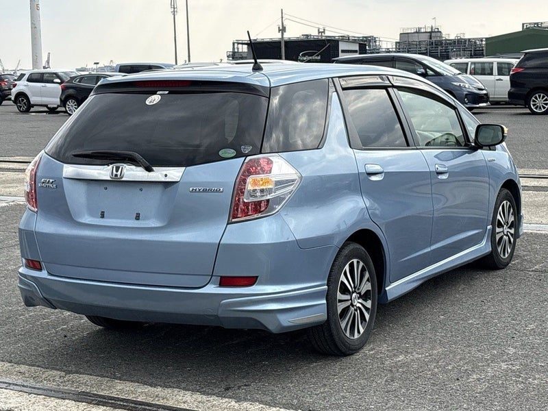2013 Honda Fit Shuttle Hybrid Smart Selection, photo 3