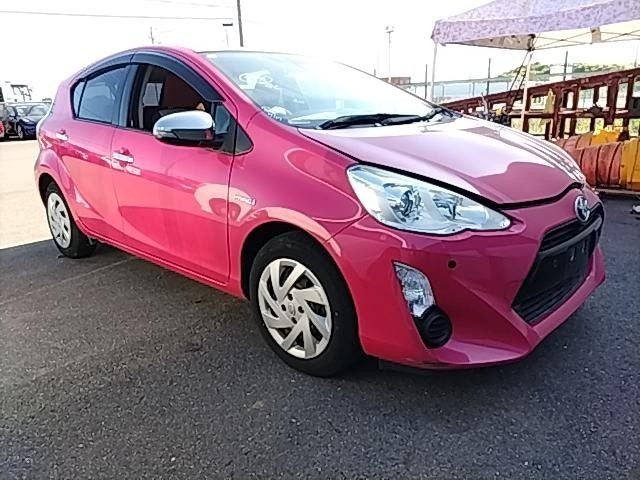 2016 Toyota Aqua S
