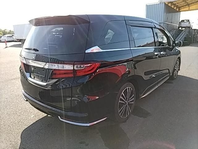 2015 Honda Odyssey 6-Seater, photo 3