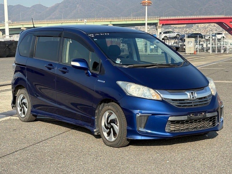 2014 Honda Freed Hybrid | Push Start