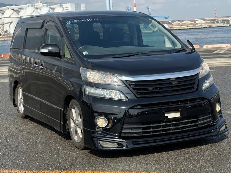2013 Toyota Vellfire 7 Seater | Van | People Mover