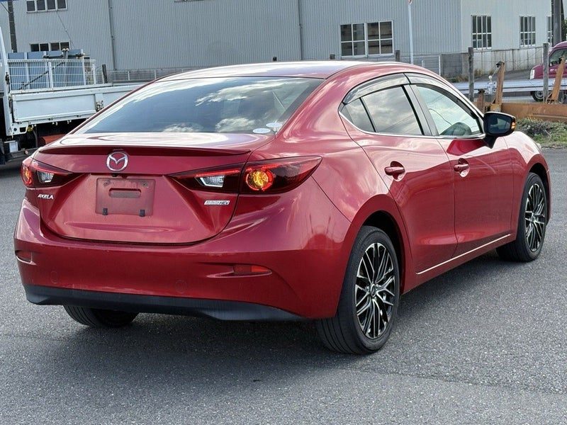 2015 Mazda Axela Hybrid S, photo 3