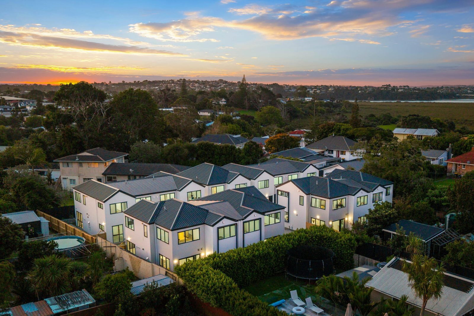 8/113 Beach Road, Te Atatu Peninsula, photo 1