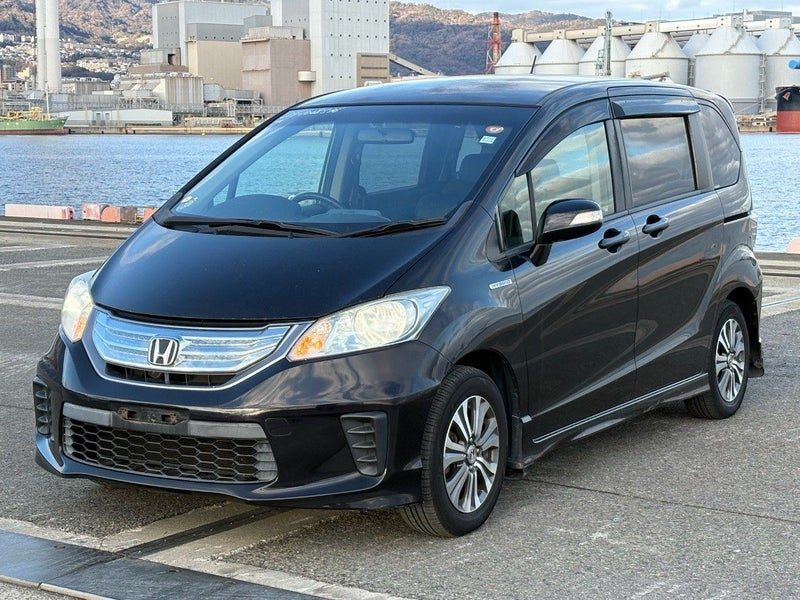 2013 Honda Freed Hybrid | Push Start, photo 2