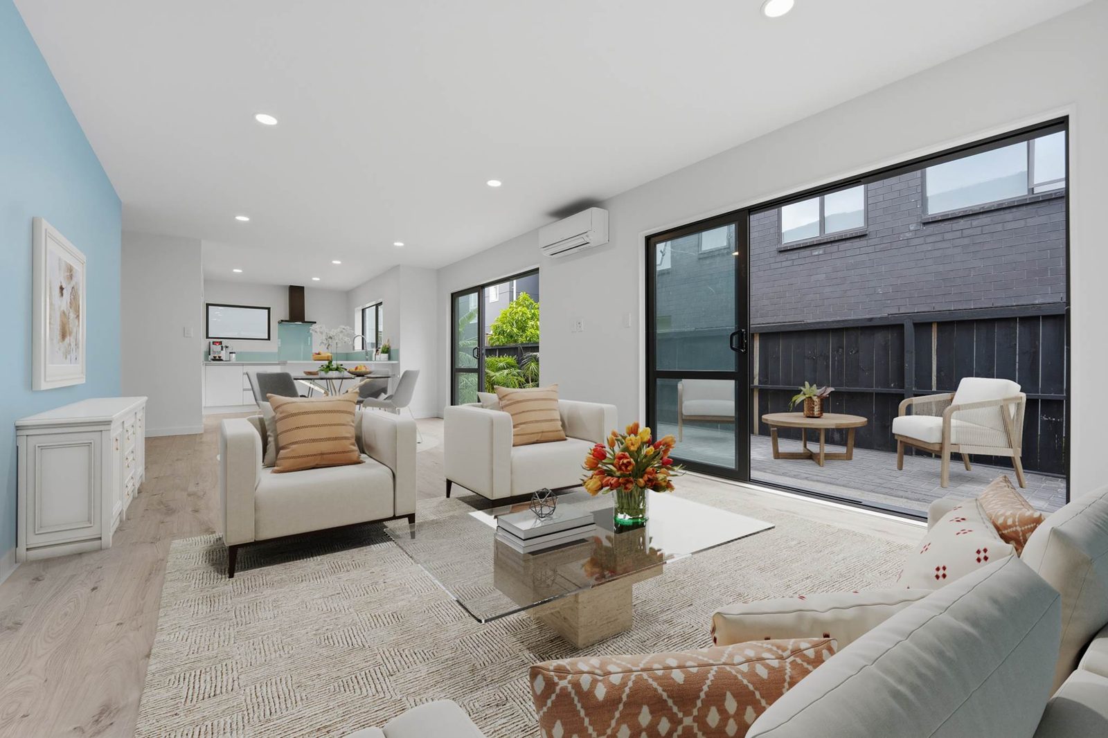 7C Holland Avenue, Point England, photo 3