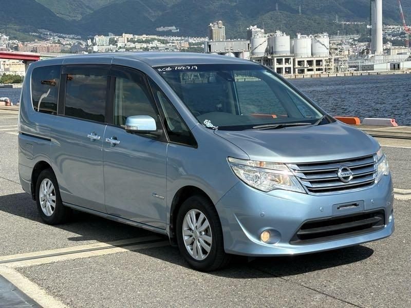 2014 Nissan Serena 8 Seater
