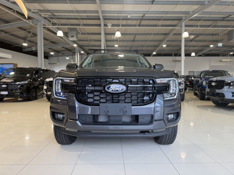 2026 Ford Ranger XLT 2.0 4X2 + Canopy and Racks, photo 3