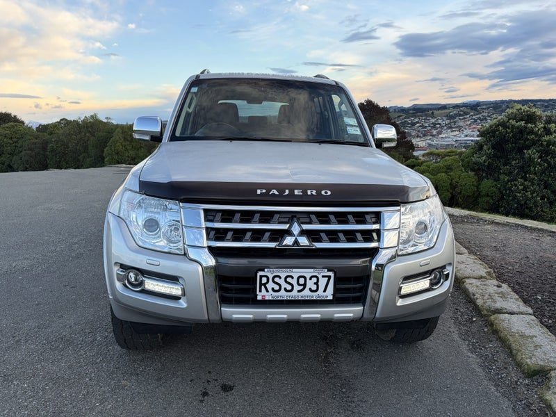 2020 Mitsubishi Pajero Exceed, photo 2