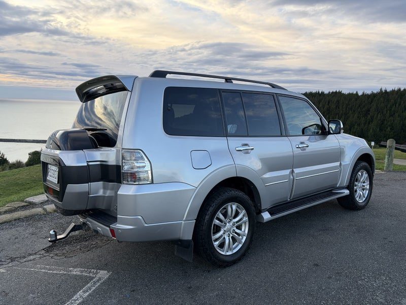 2020 Mitsubishi Pajero Exceed, photo 3