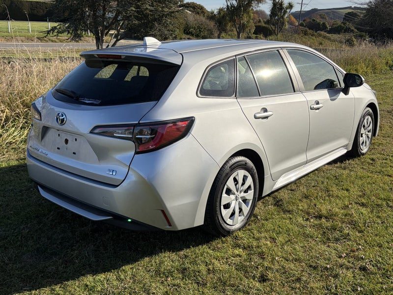 2022 Toyota Corolla Touring GX, photo 3