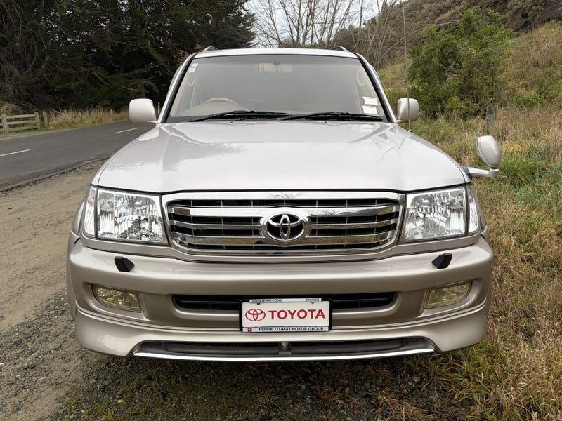 2002 Toyota Land Cruiser VX Limited, photo 2
