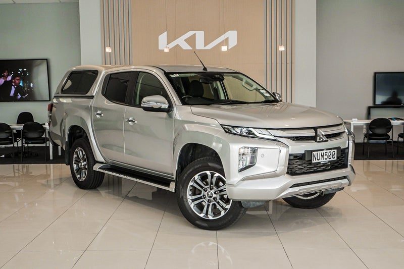 2022 Mitsubishi Triton DC GLXR 6AT 2.4D/4WD