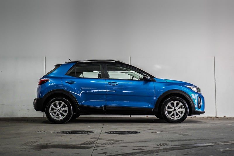 2023 Kia Stonic LX 1.4P/6AT, photo 2
