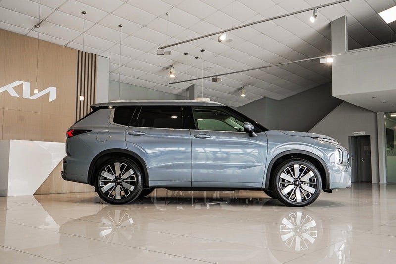 2026 Mitsubishi Outlander VRX 2.5P/4WD/CVT, photo 2