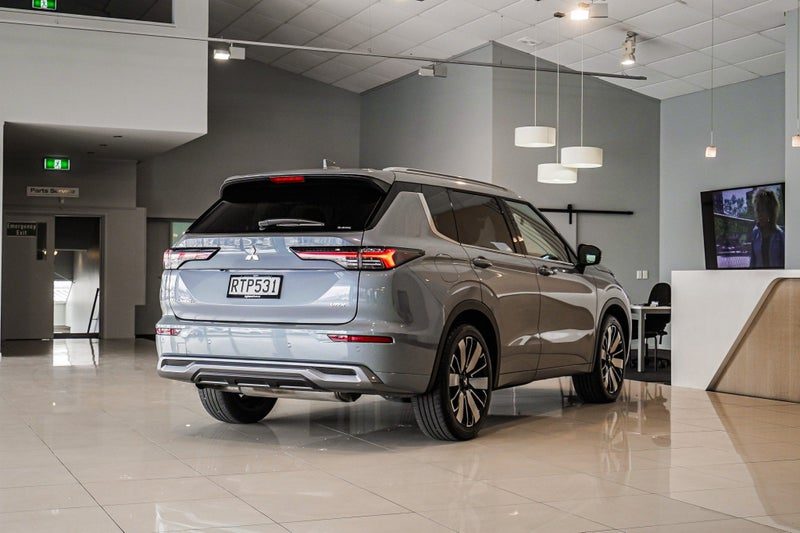 2026 Mitsubishi Outlander VRX 2.5P/4WD/CVT, photo 3