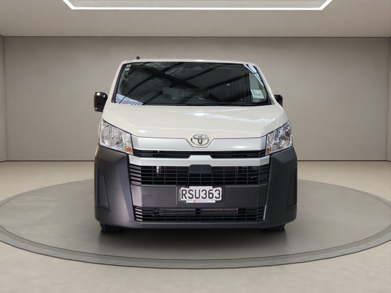 2026 Toyota Hiace ZR 2.8L Diesel Turbo RWD Van, photo 2