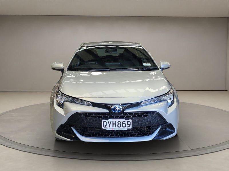 2024 Toyota Corolla GX 1.8L Hybrid FWD Hatchback, photo 2