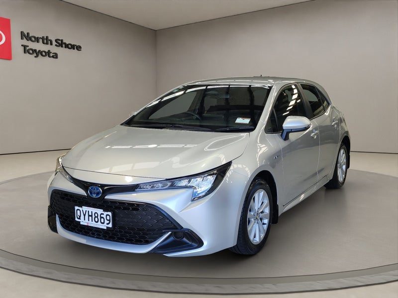 2024 Toyota Corolla GX 1.8L Hybrid FWD Hatchback, photo 3