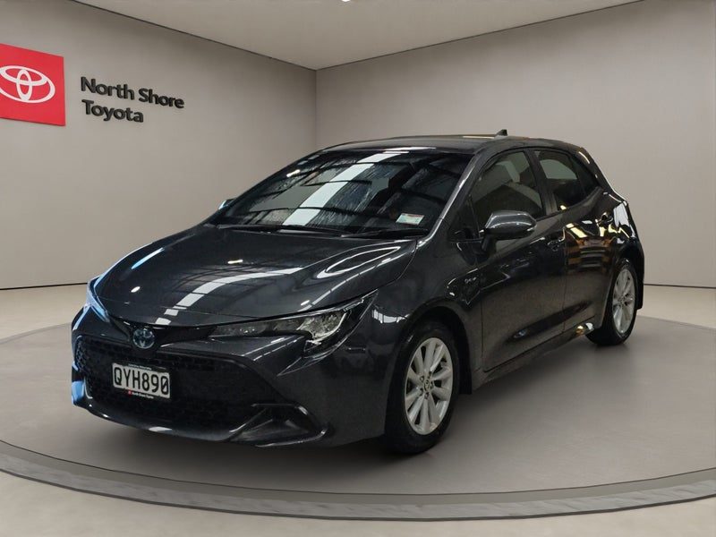 2024 Toyota Corolla GX 1.8L Hybrid FWD Hatchback, photo 3