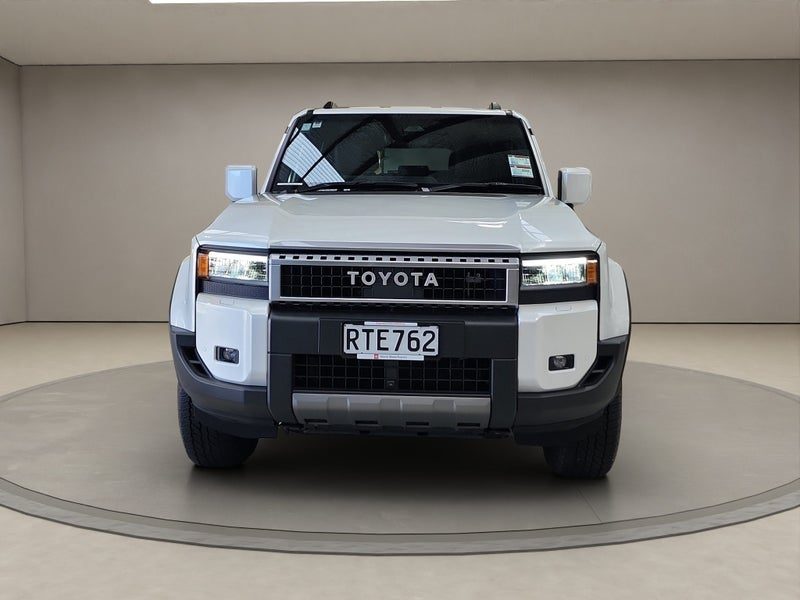 2025 Toyota Land Cruiser Prado GXL, photo 2