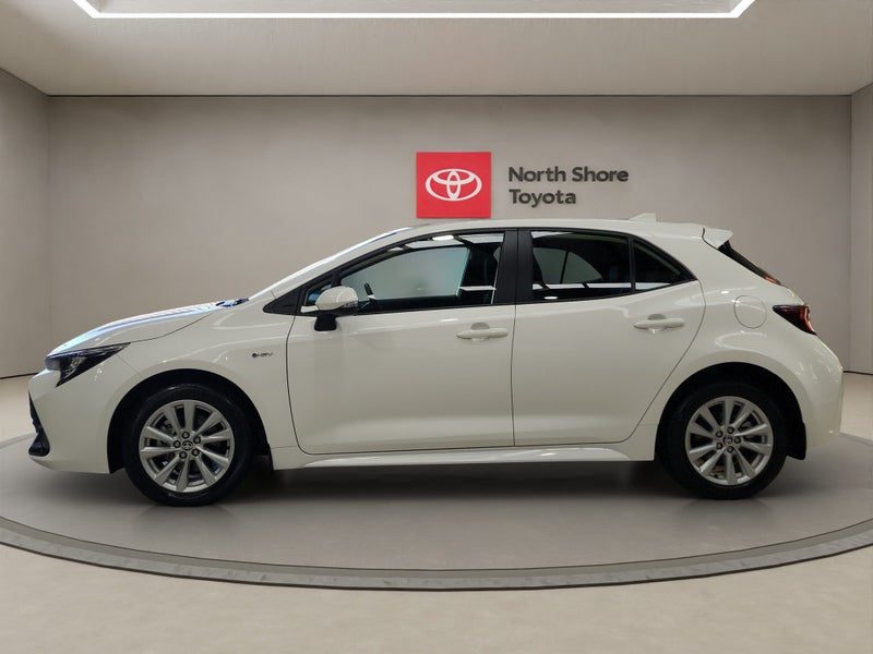 2025 Toyota Corolla GX 1.8L Hybrid FWD Hatchback, photo 3