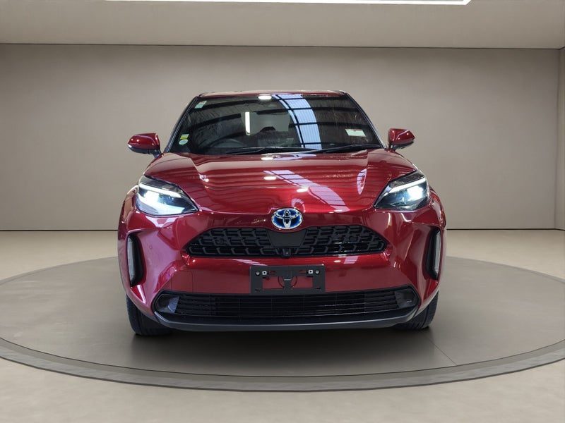 2024 Toyota Yaris Cross 1.5L Hybrid Z 2WD SUV, photo 2