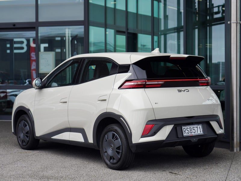 2026 BYD ATTO 1 Essential EV 30kWh 5Dr Hatch, photo 2