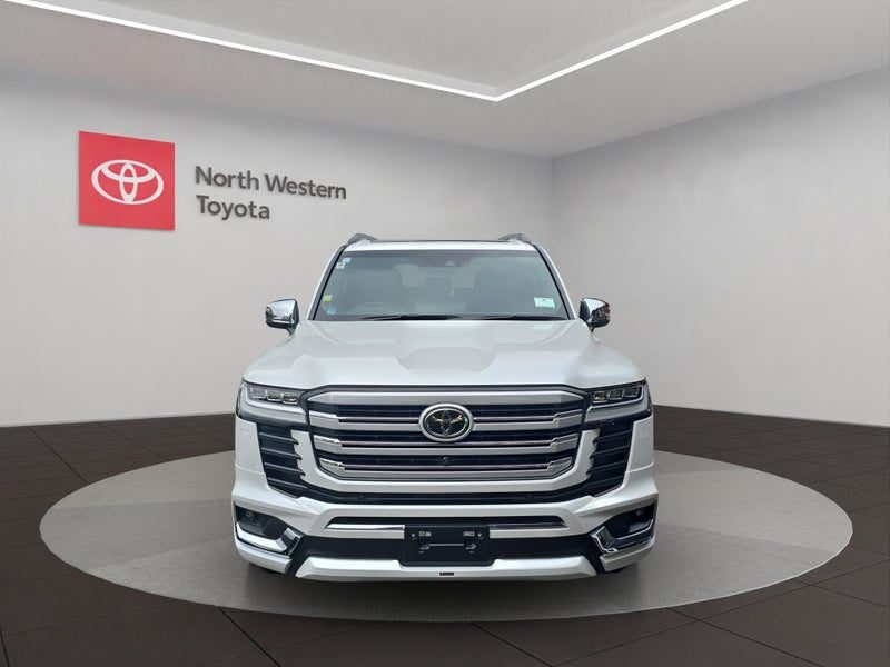 2025 Toyota Land Cruiser ZX, photo 2