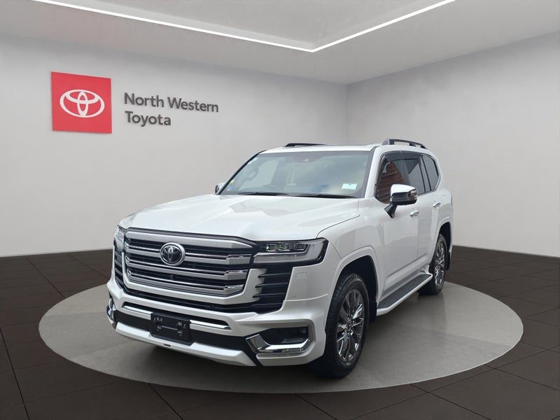 2025 Toyota Land Cruiser ZX, photo 3
