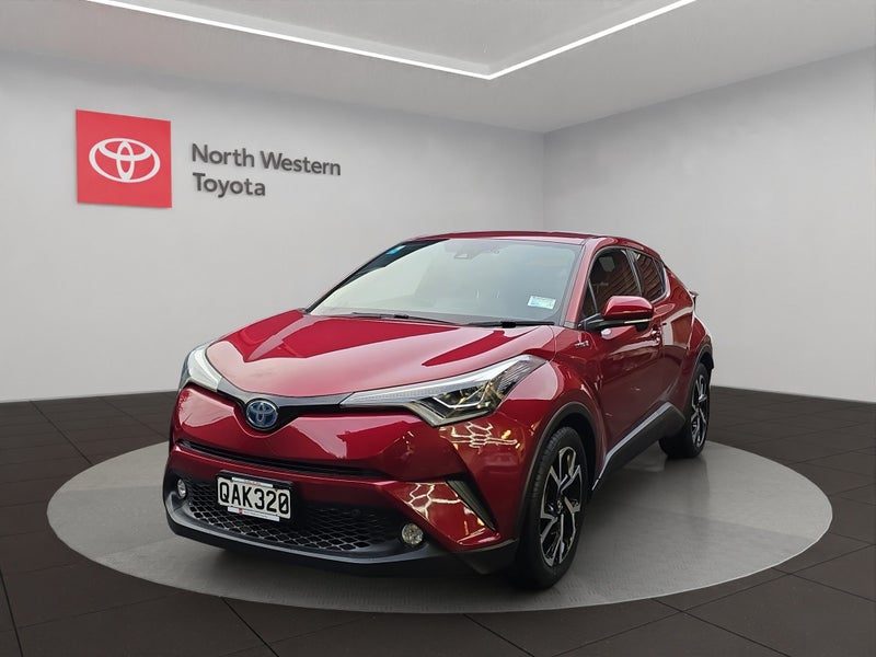 2017 Toyota C-HR 1.8 Hybrid G 5 Dr SUV CVT FWD, photo 3
