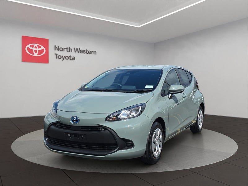 2023 Toyota Aqua X, photo 3