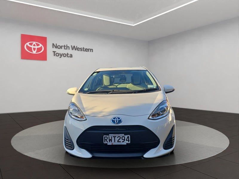 2019 Toyota Aqua 1.5L Hybrid FWD Hatchback, photo 2