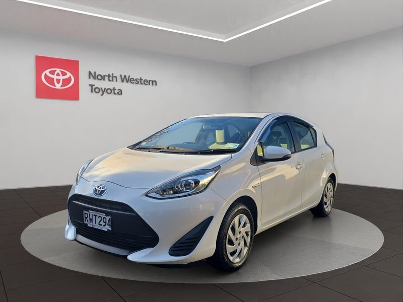 2019 Toyota Aqua 1.5L Hybrid FWD Hatchback, photo 3