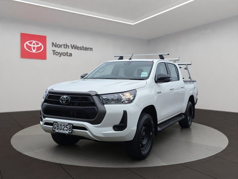 2023 Toyota Hilux SR, photo 3
