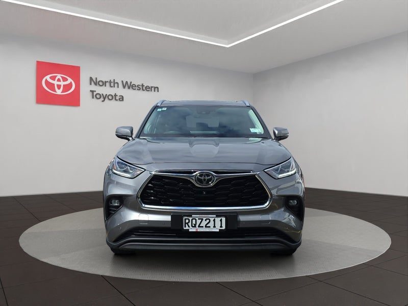 2026 Toyota Highlander Limited ZR, photo 2