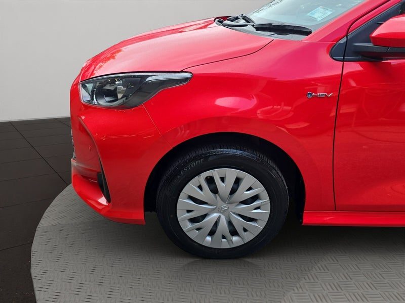 2025 Toyota Yaris GX 1.5, photo 2