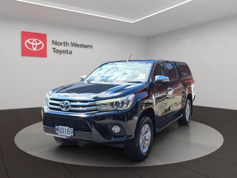 2016 Toyota Hilux SR5, photo 3