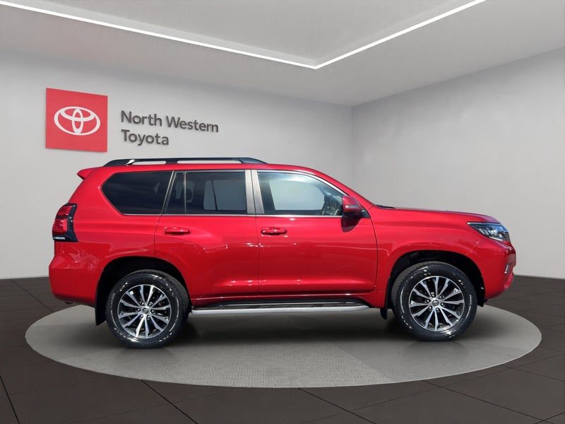 2023 Toyota Land Cruiser VX Limited, photo 3