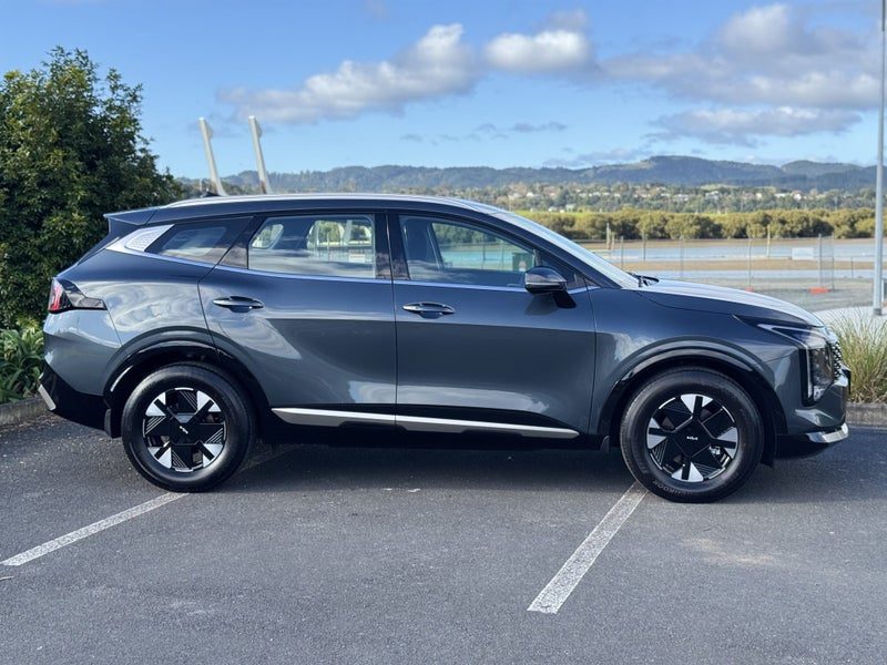 2026 Kia Sportage Light, photo 2