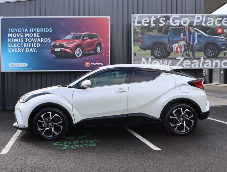 2021 Toyota C-HR 1.8 Hybrid G 5 Dr SUV CVT FWD, photo 3